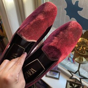 Zara Women's burgundy Velvet flat Loafers euro size 38